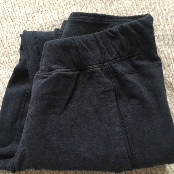 Lululemon Navy Jogger - Picture 6 of 7